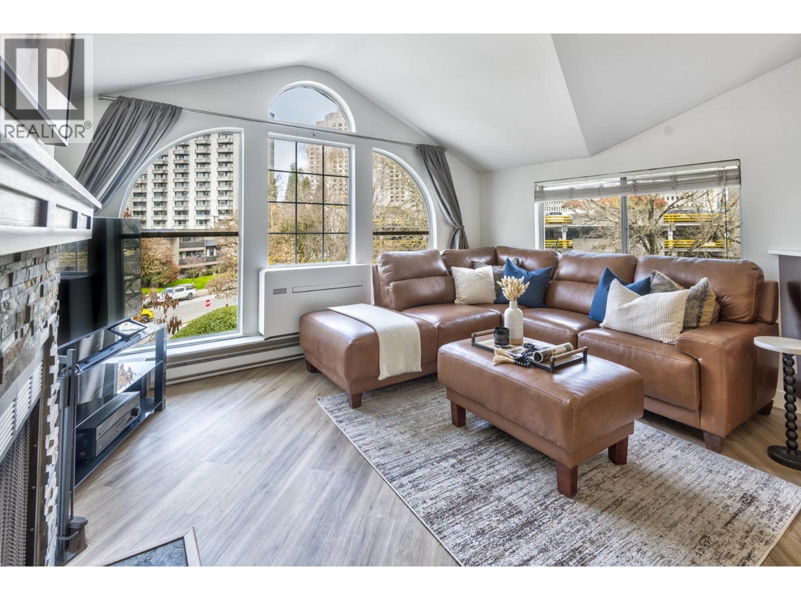 406 888 13th Avenue, Vancouver, British Columbia  V5Z 1P2 - Photo 3 - R3106118