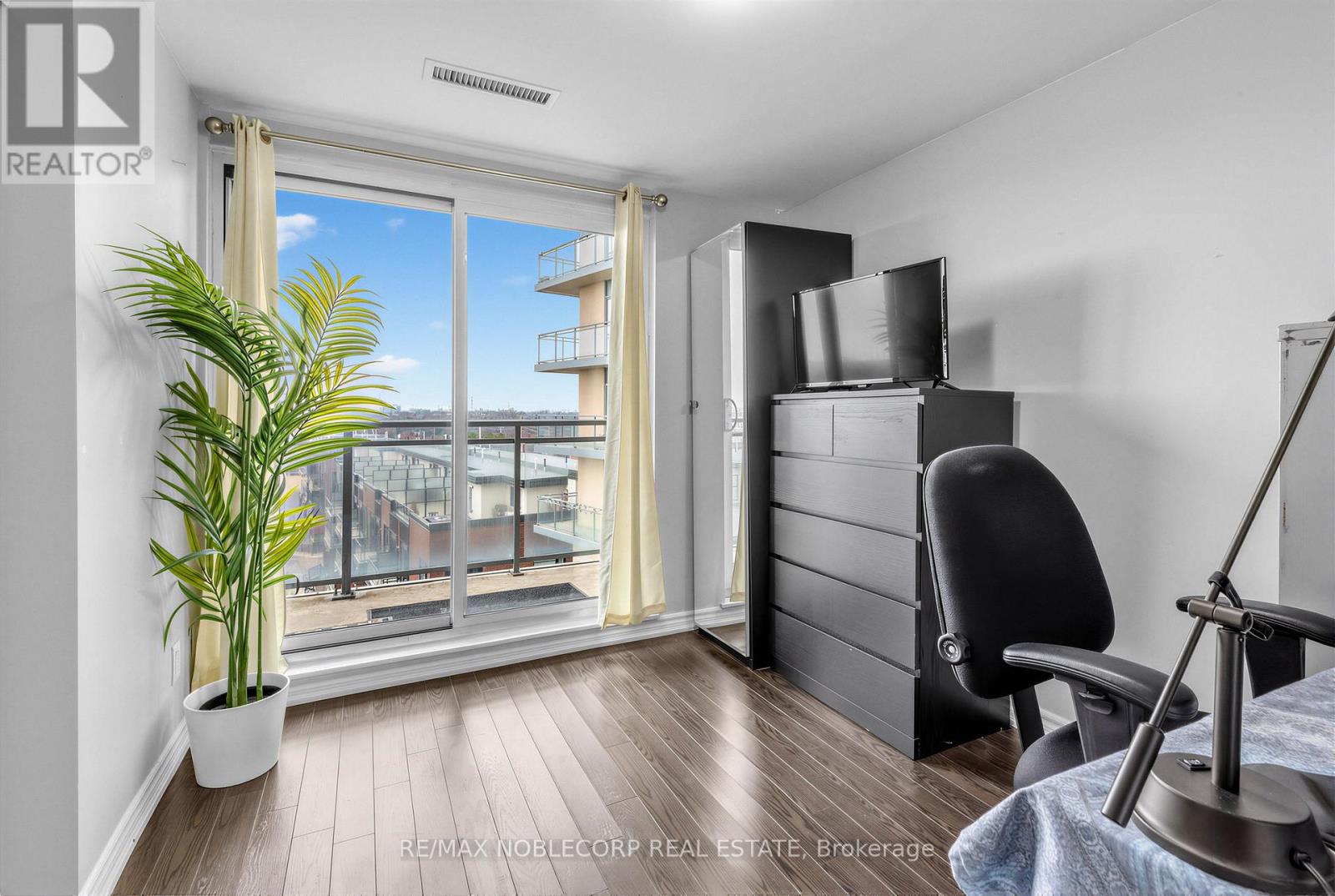 7730 Kipling Avenue, Vaughan, Ontario  L4L 1Y9 - Photo 16 - N12947788