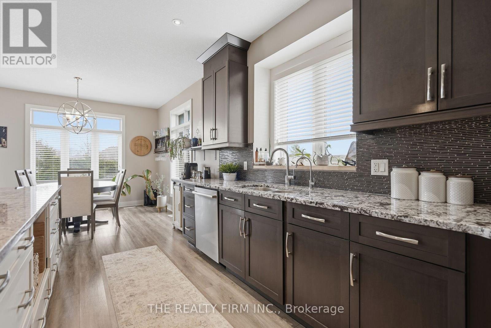 2 Slammer Trail, Thames Centre, Ontario  N0M 2P0 - Photo 11 - X12945892