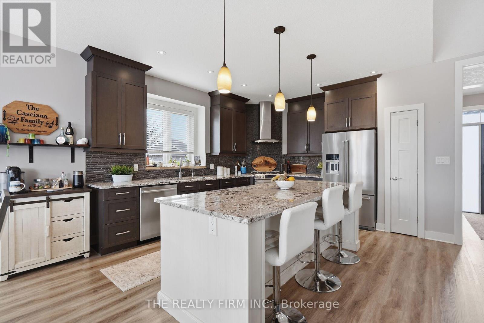 2 Slammer Trail, Thames Centre, Ontario  N0M 2P0 - Photo 9 - X12945892