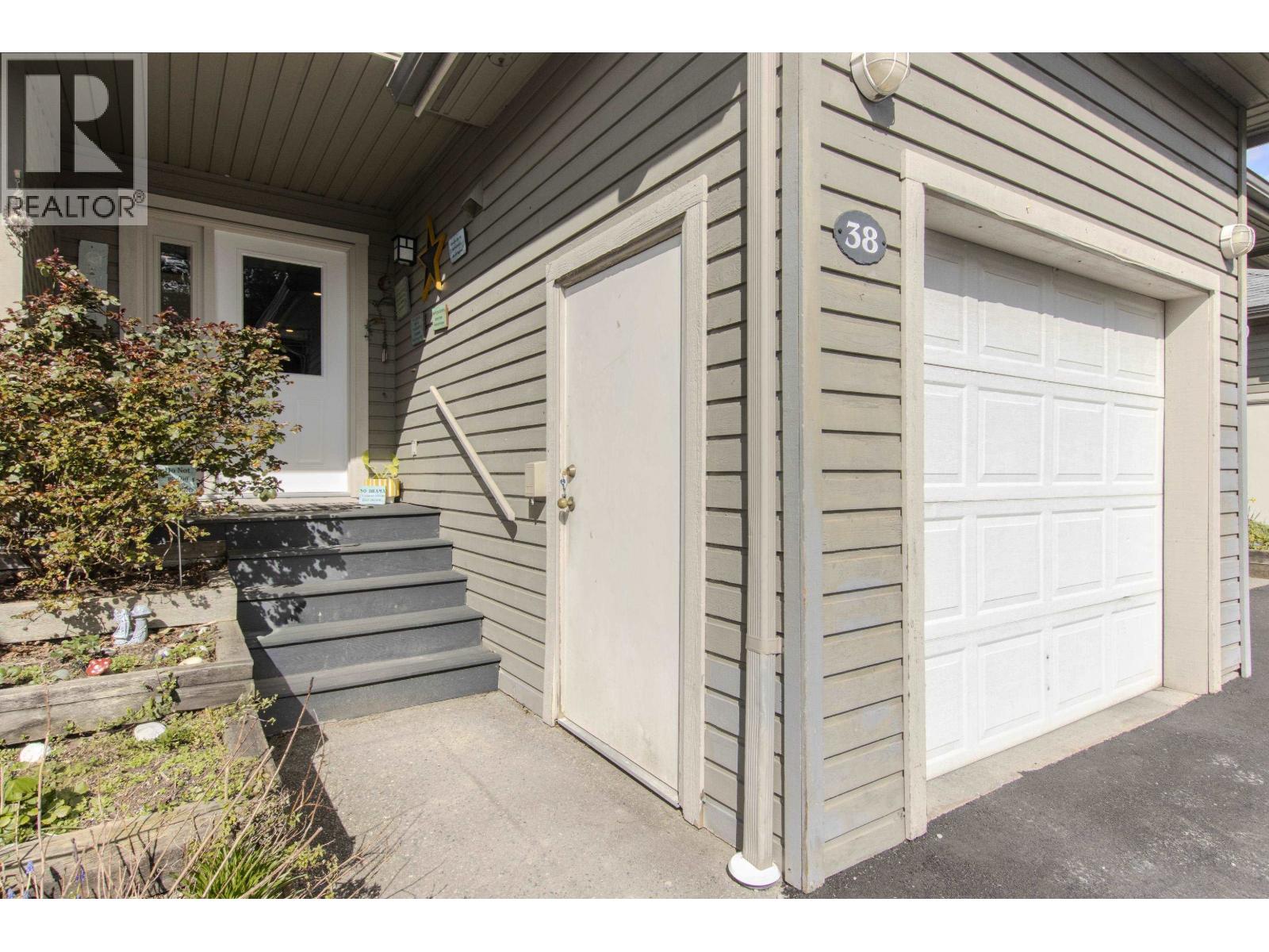 38 40200 Government Road, Squamish, British Columbia  V8B 0G6 - Photo 3 - R3106152