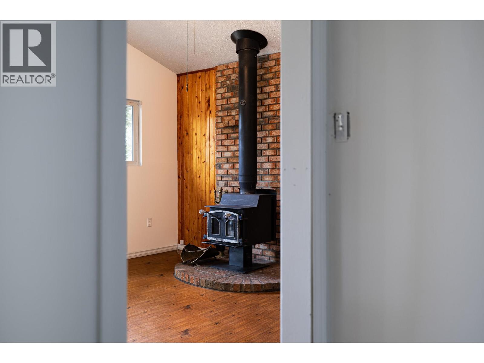 4759 Sussnee Road, 108 Mile Ranch, British Columbia  V0K 2Z0 - Photo 17 - R3090222