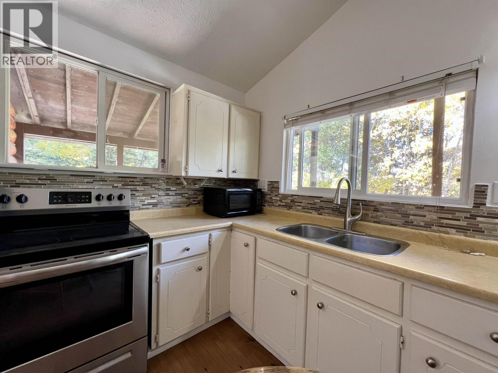 4759 Sussnee Road, 108 Mile Ranch, British Columbia  V0K 2Z0 - Photo 20 - R3090222