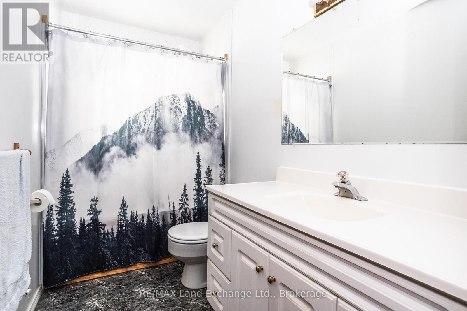 991 Bricker Street N, Saugeen Shores, Ontario  N0H 2C3 - Photo 10 - X12948030