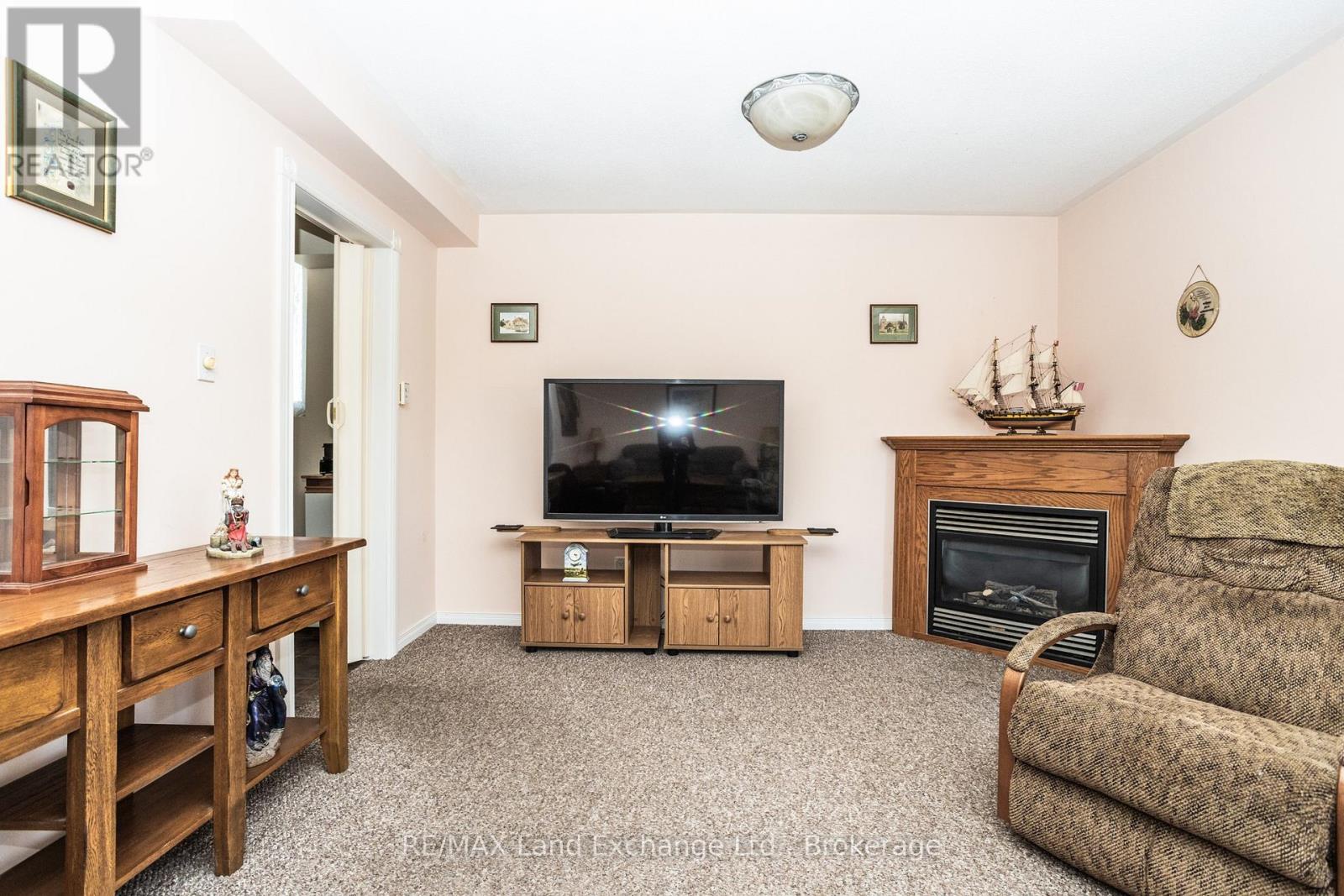 991 Bricker Street N, Saugeen Shores, Ontario  N0H 2C3 - Photo 25 - X12948030