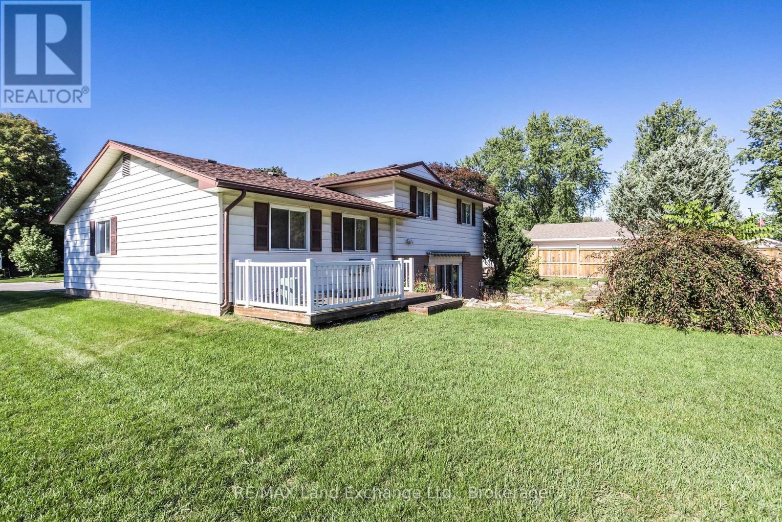 991 Bricker Street N, Saugeen Shores, Ontario  N0H 2C3 - Photo 4 - X12948030
