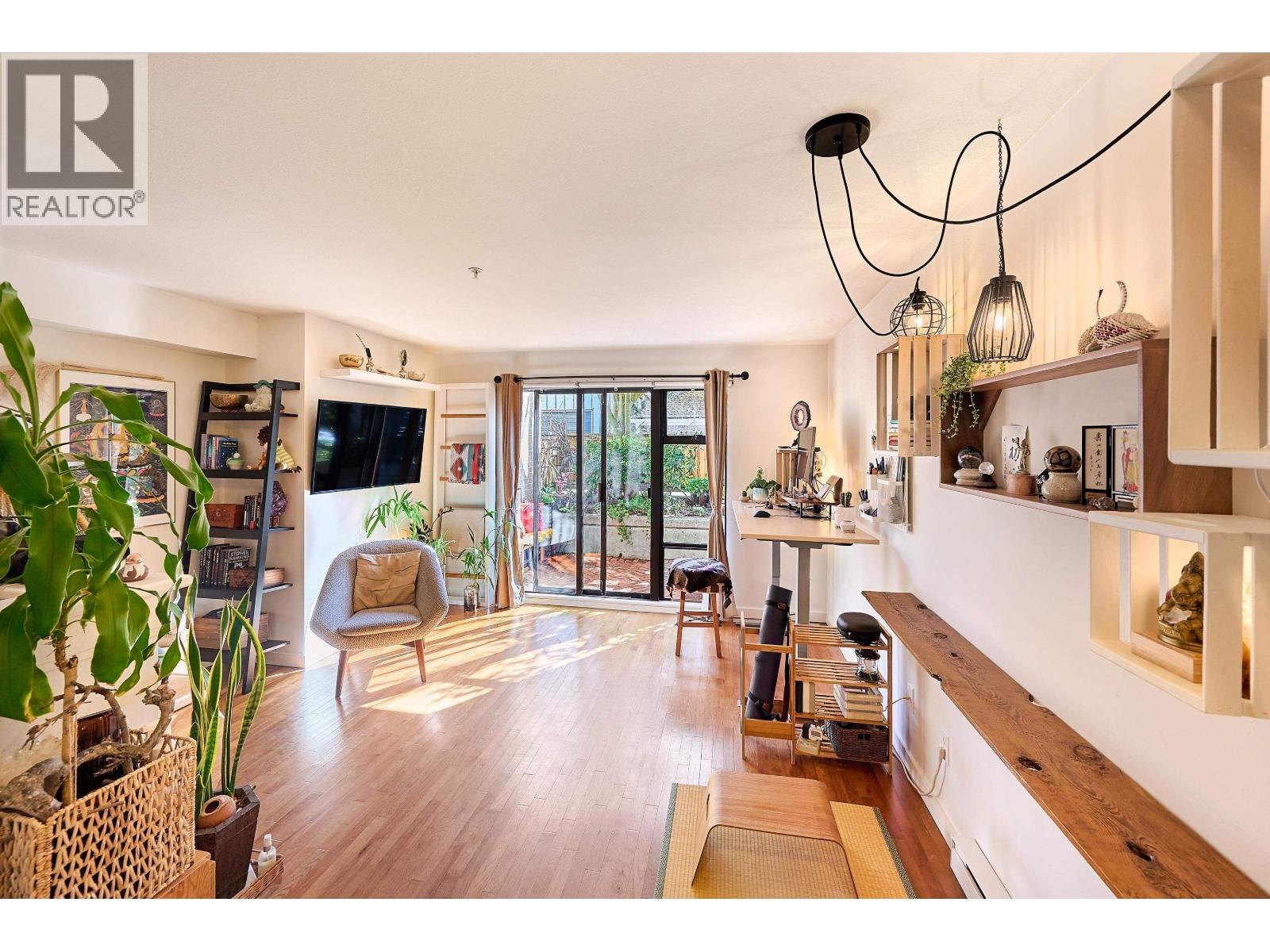 105 2226 W 12TH AVENUE, Vancouver, British Columbia