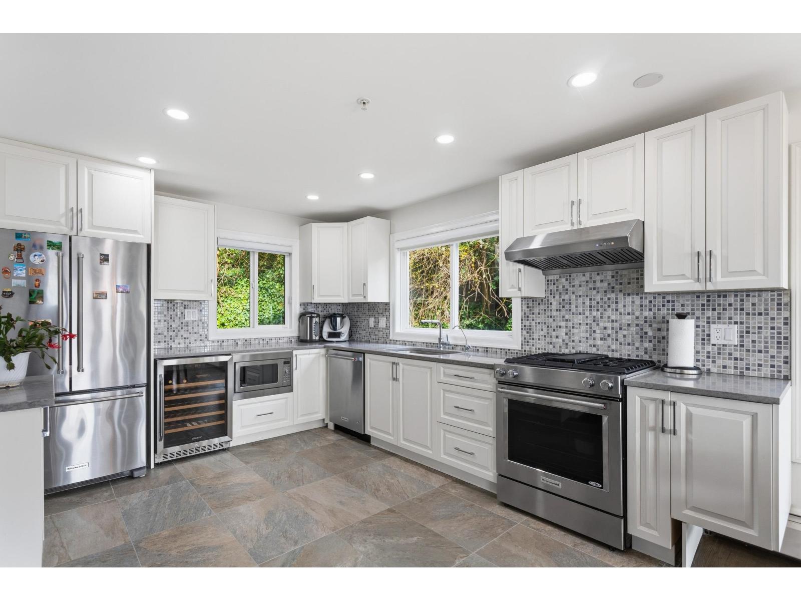 1309 Anderson Street, White Rock, British Columbia  V4B 3P4 - Photo 10 - R3105645