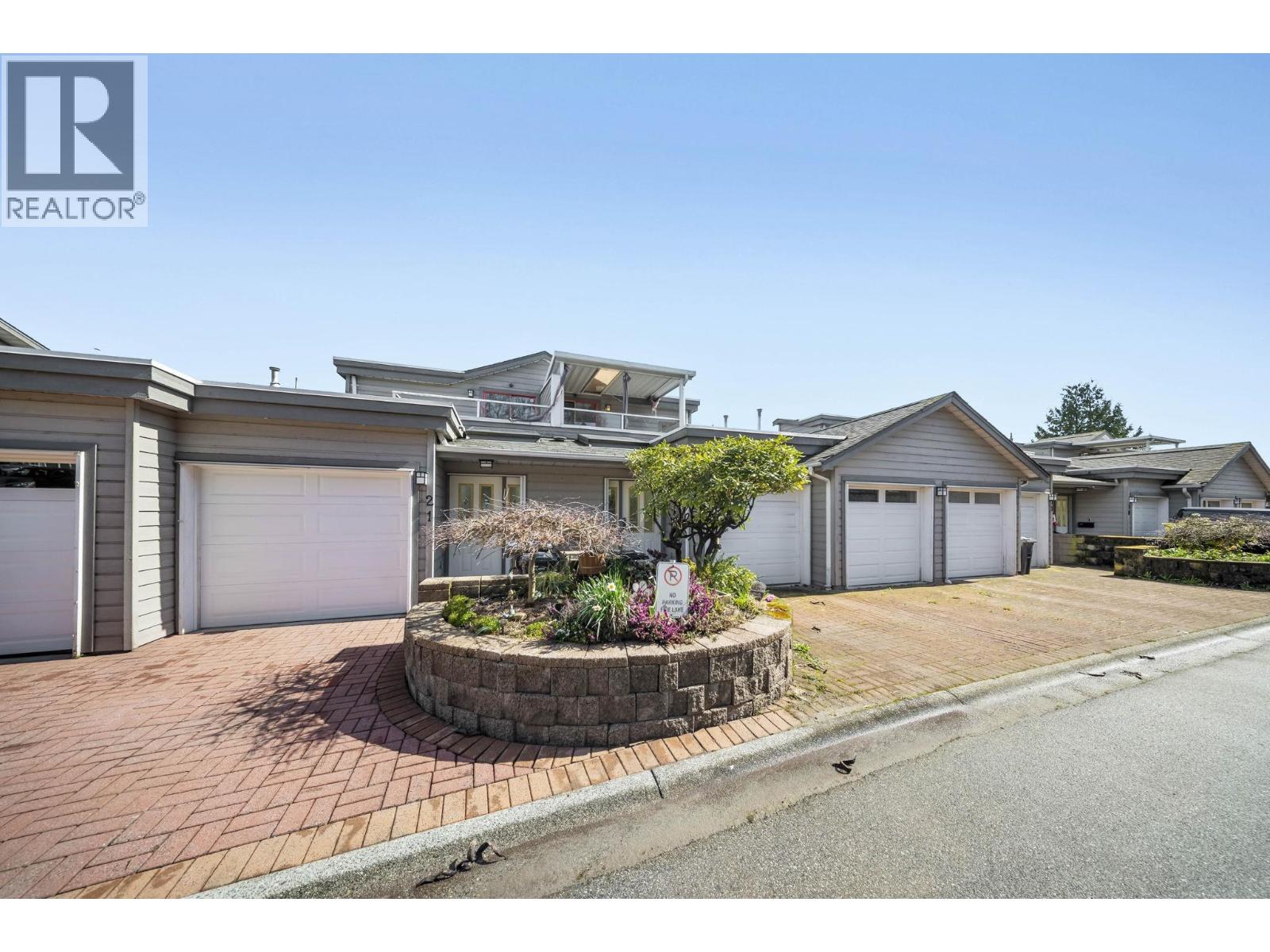 20 323 Governors Court, New Westminster, British Columbia  V3L 5S6 - Photo 3 - R3106023