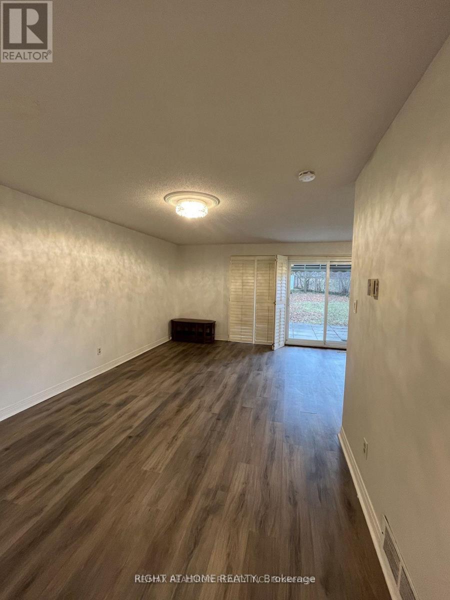 21 Hollyberry Trail, Toronto, Ontario  M2H 2N9 - Photo 3 - C12948028