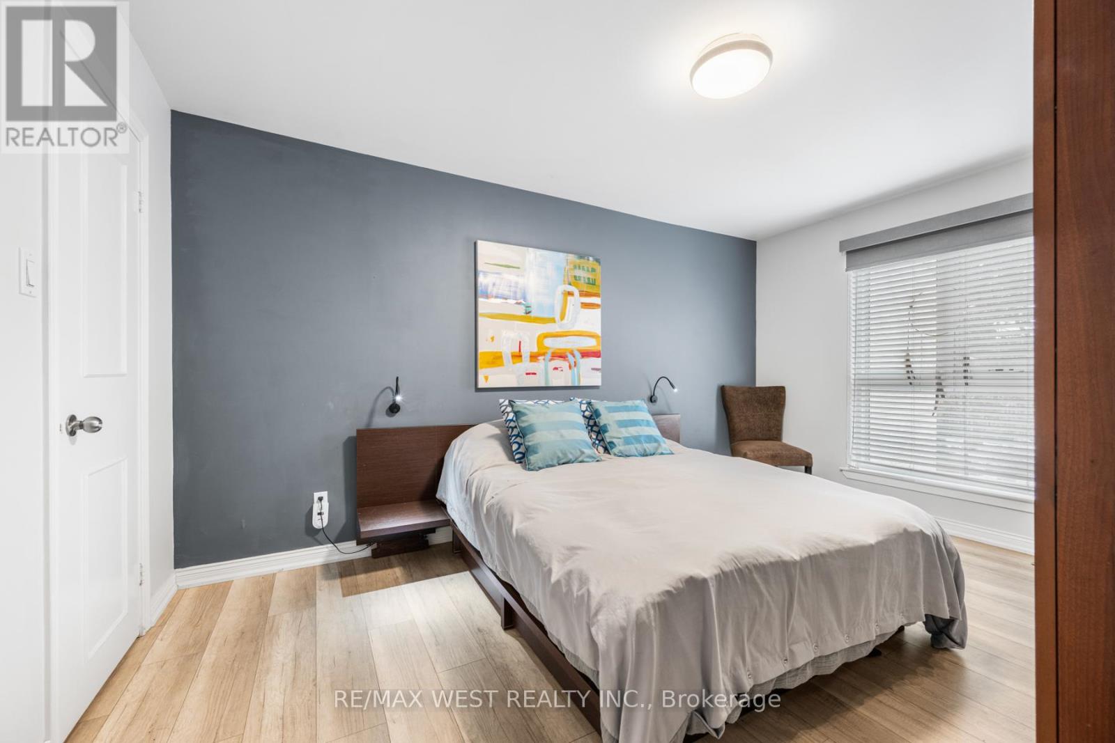 25 Proudbank Millway, Toronto, Ontario  M2L 1P3 - Photo 6 - C12948066