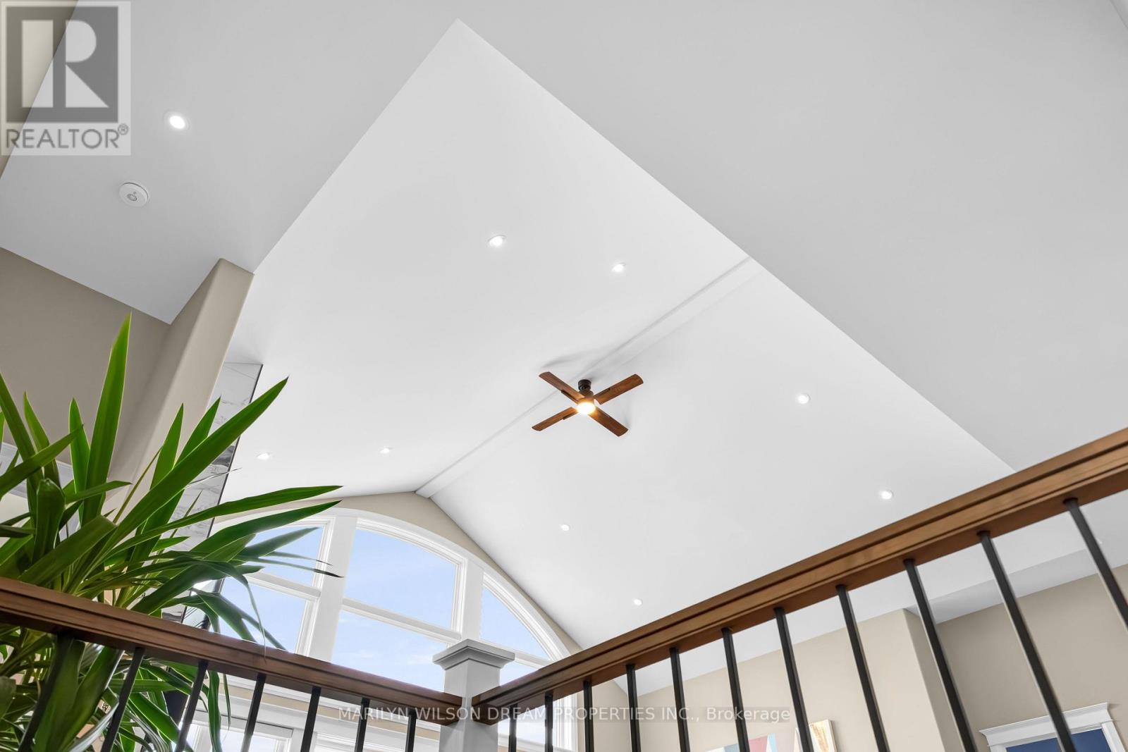 324 Hedley Way, Ottawa, Ontario  K2W 0E4 - Photo 5 - X12948004