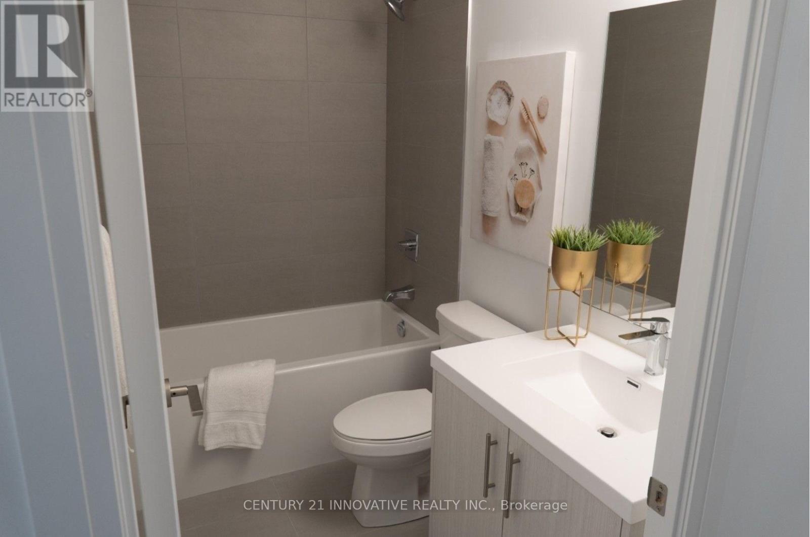 715 - 286 Main Street, Toronto, Ontario  M4C 0B3 - Photo 11 - E12948020