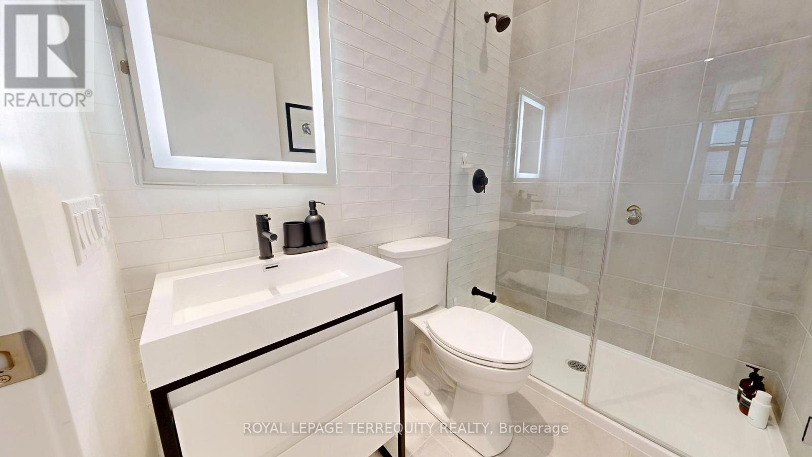 204 - 150 Logan Avenue, Toronto, Ontario  M4M 0E4 - Photo 12 - E12948042
