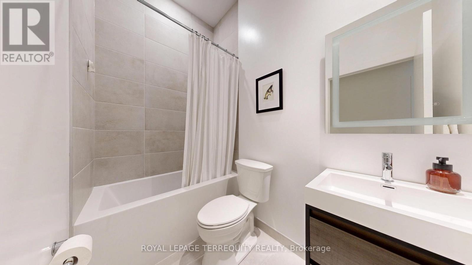 204 - 150 Logan Avenue, Toronto, Ontario  M4M 0E4 - Photo 14 - E12948042