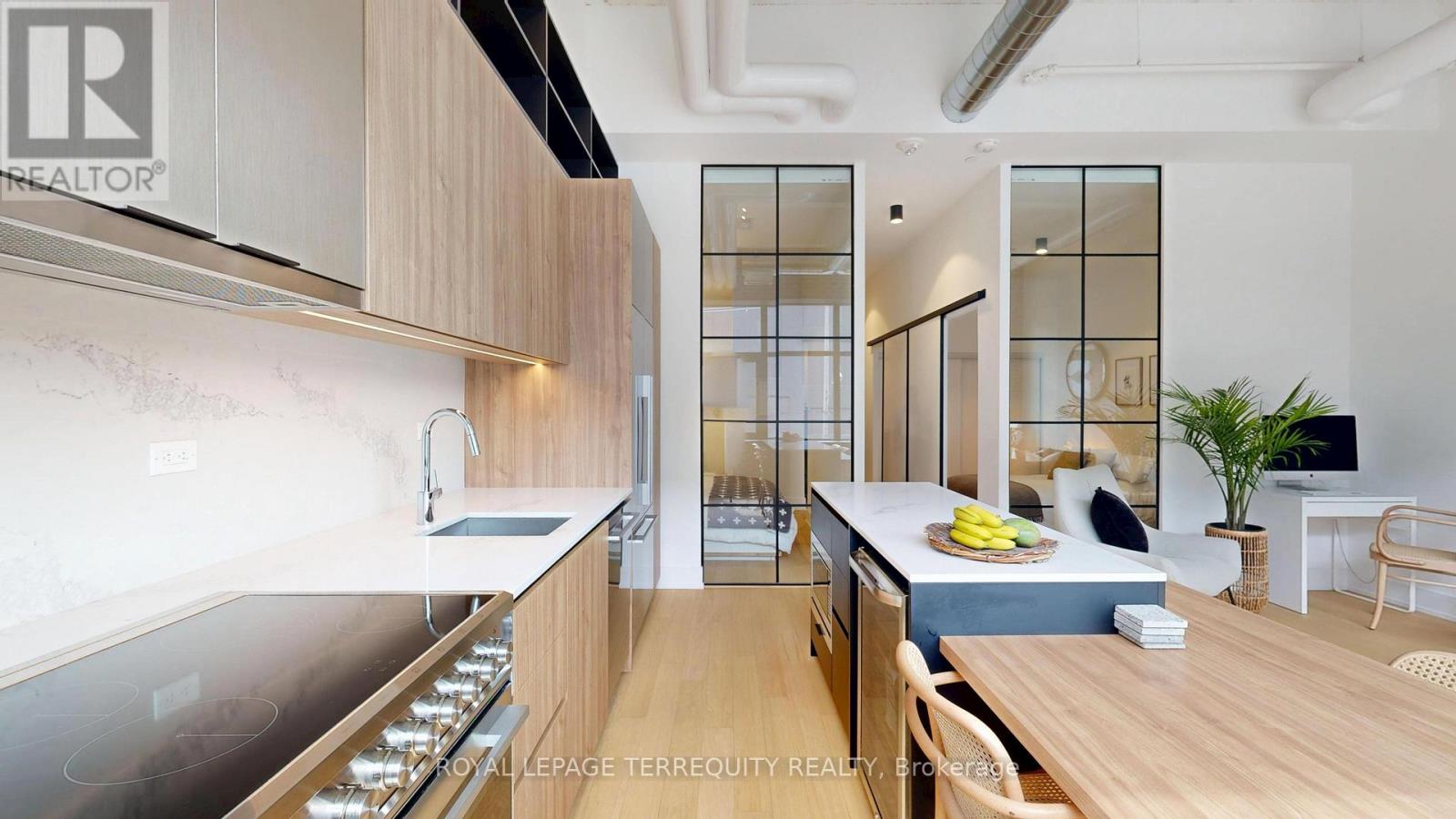 204 - 150 Logan Avenue, Toronto, Ontario  M4M 0E4 - Photo 6 - E12948042