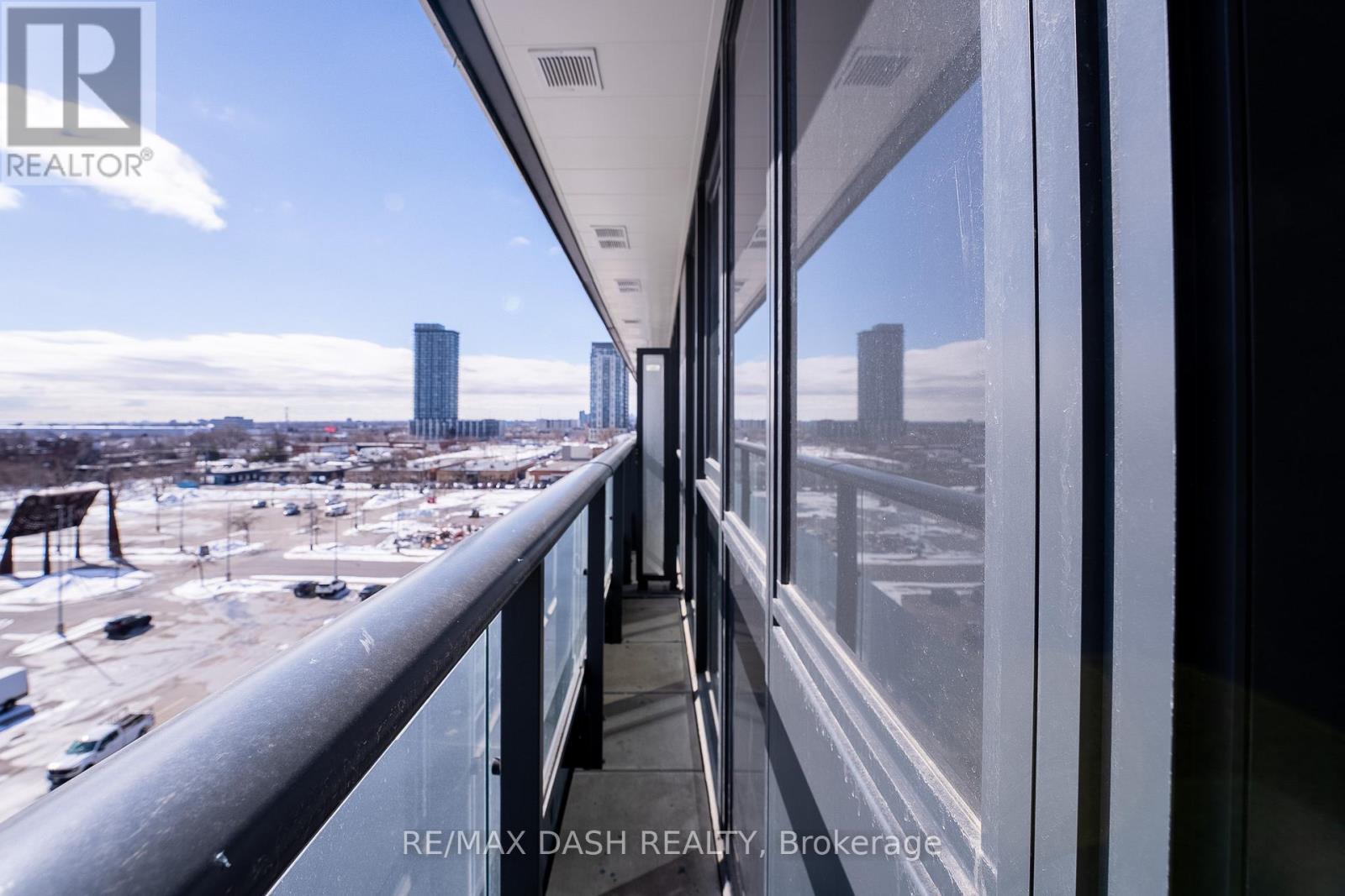 619 - 1007 The Queensway Avenue, Toronto, Ontario  M8Z 0H4 - Photo 11 - W12934494