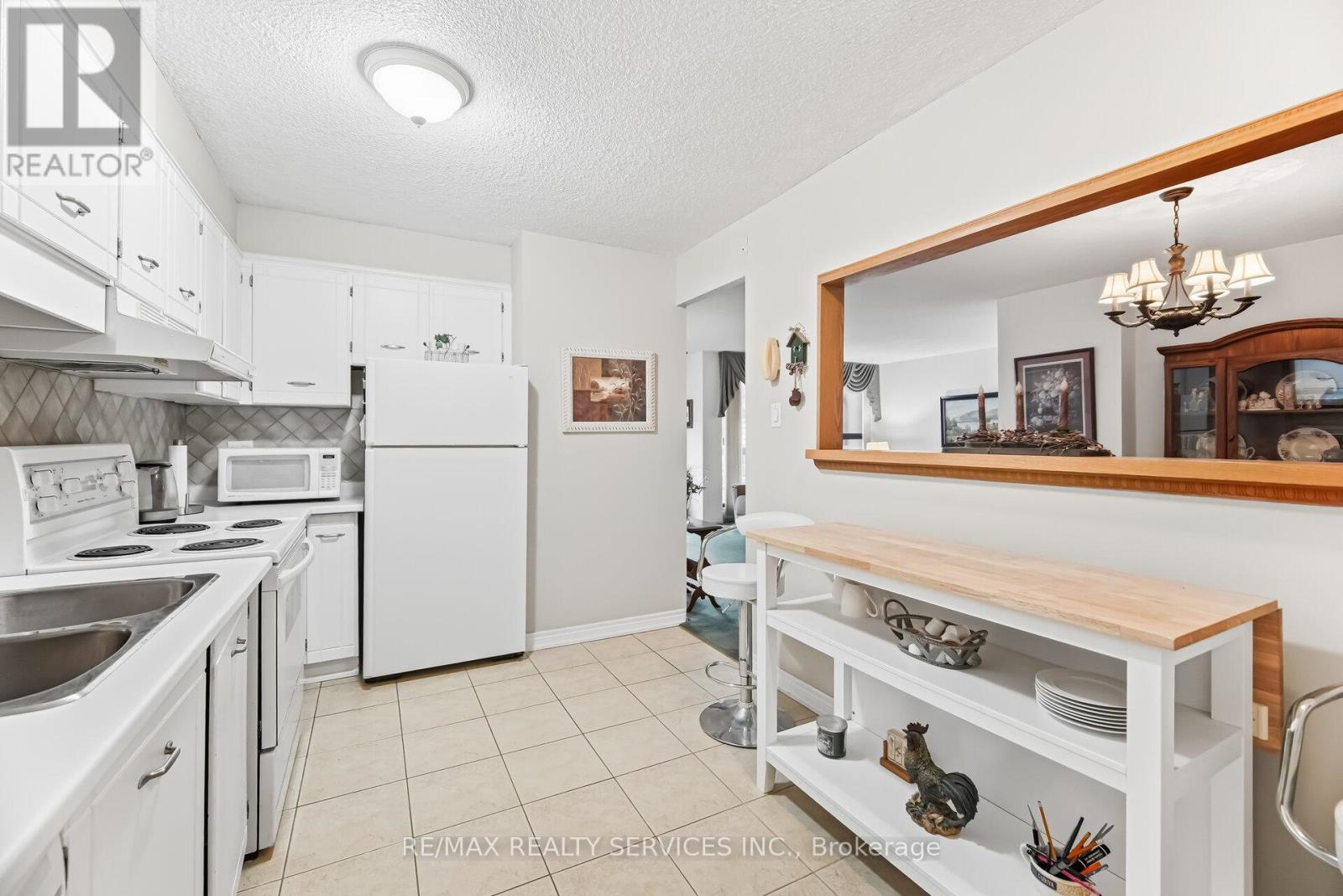 201 - 20 Mississauga Valley Blvd Valley E, Mississauga, Ontario  L5A 3S1 - Photo 17 - W12945676