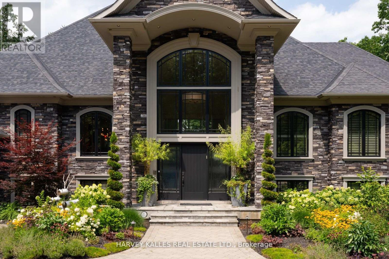 1562 Ladywood Way, Innisfil, Ontario  L9S 2T7 - Photo 12 - N12948024