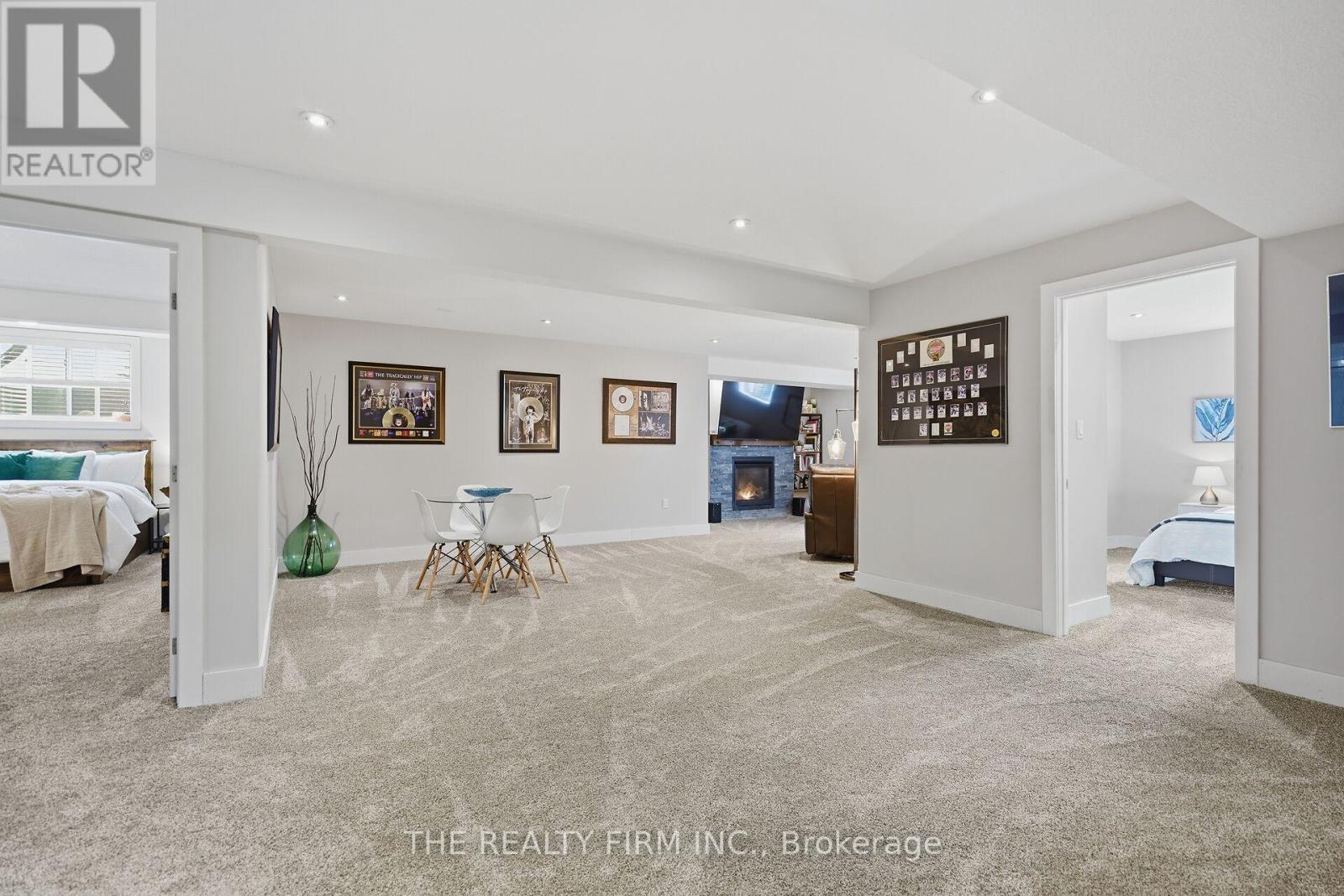 2 Slammer Trail, Thames Centre, Ontario  N0M 2P0 - Photo 24 - X12945892