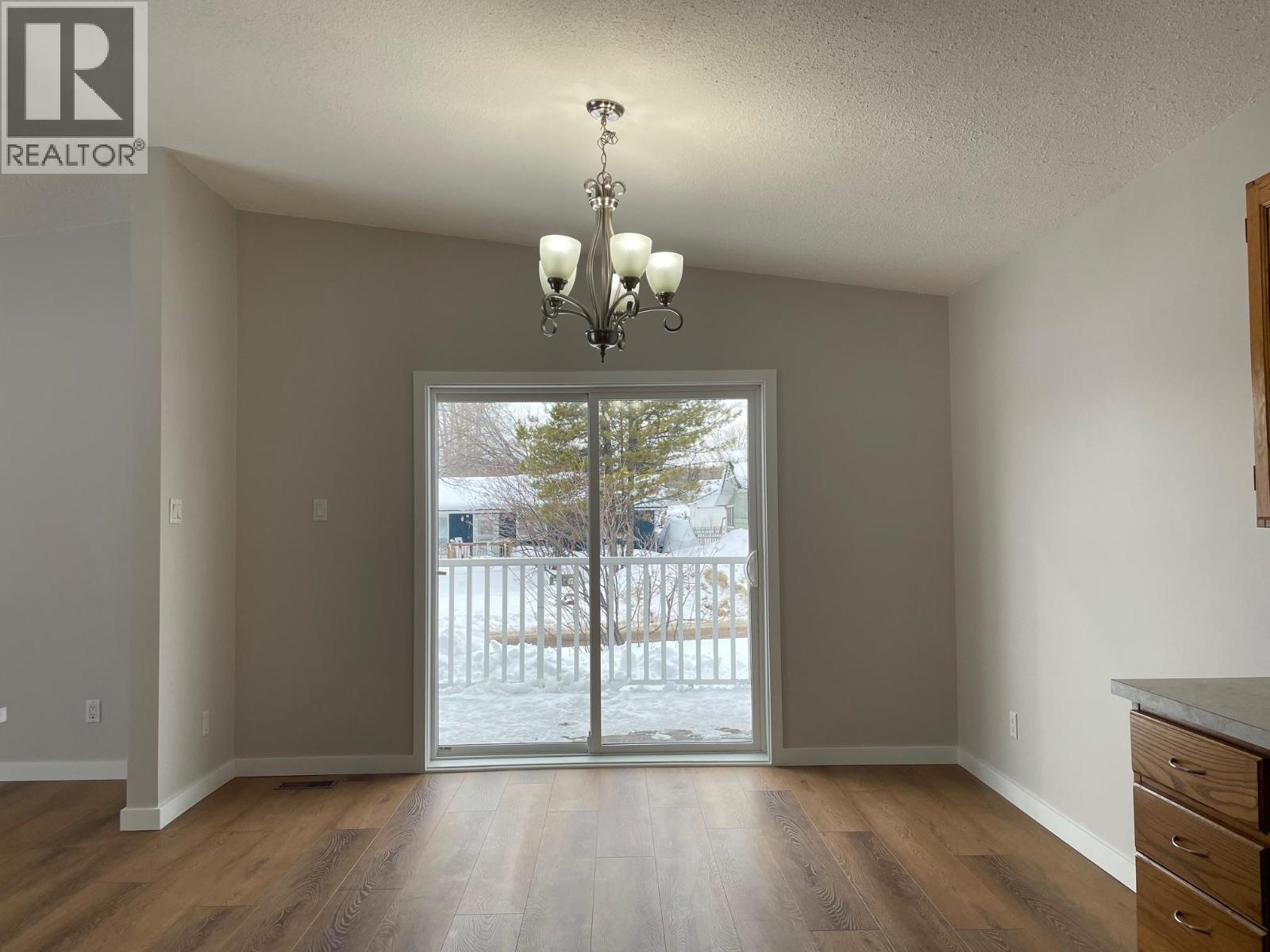 3924 E 53 Avenue, Fort Nelson, British Columbia  V0C 1R0 - Photo 5 - R3105956