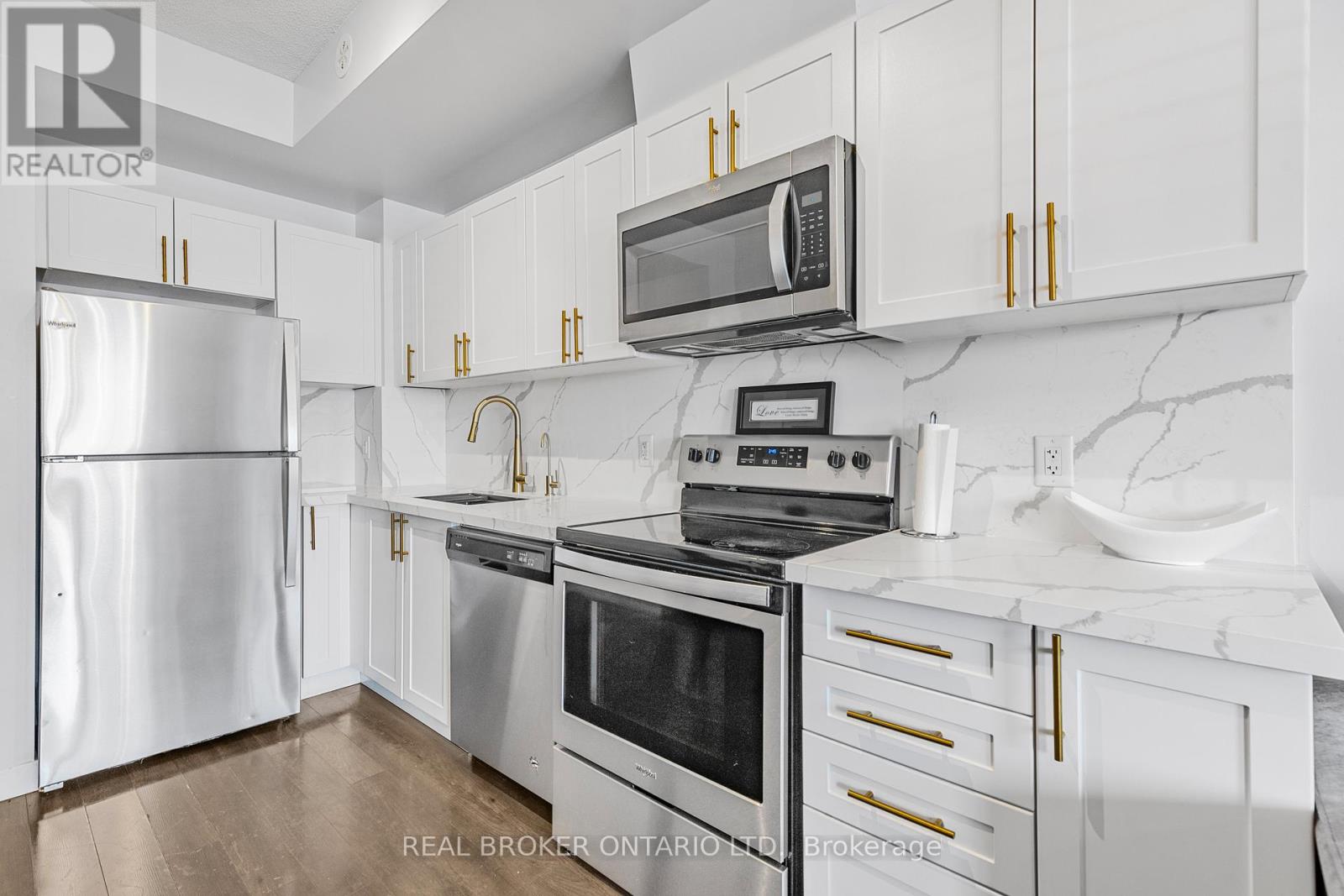 21 - 630 Rogers Road, Toronto, Ontario  M6M 0B4 - Photo 5 - W12948048