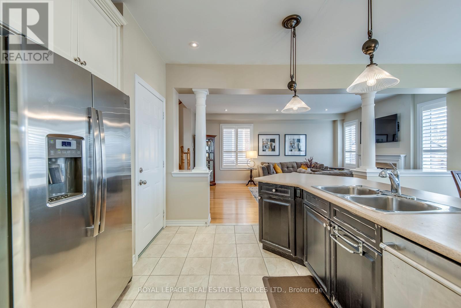 4709 Irena Avenue, Burlington, Ontario  L7M 0K2 - Photo 11 - W12948052