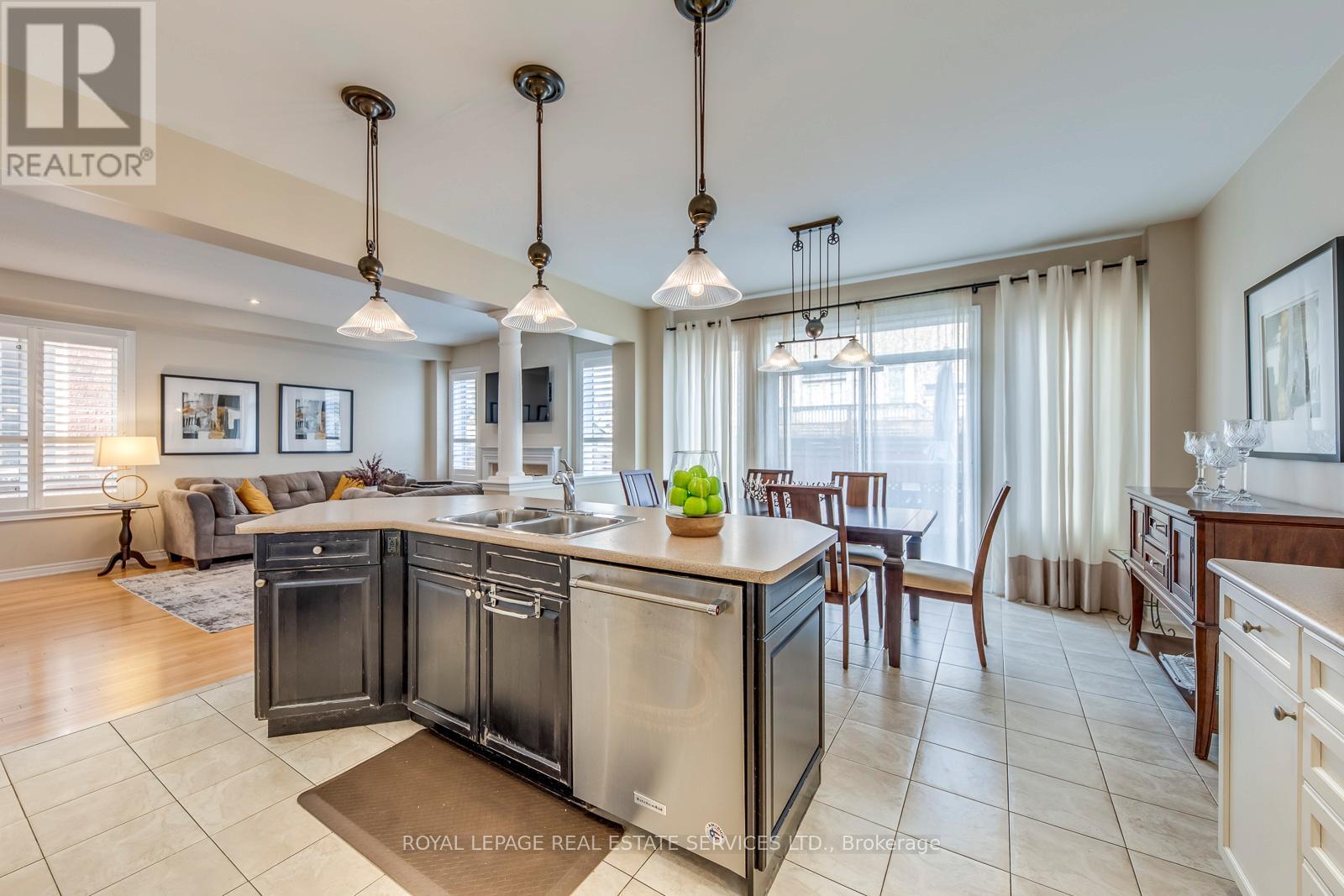 4709 Irena Avenue, Burlington, Ontario  L7M 0K2 - Photo 12 - W12948052