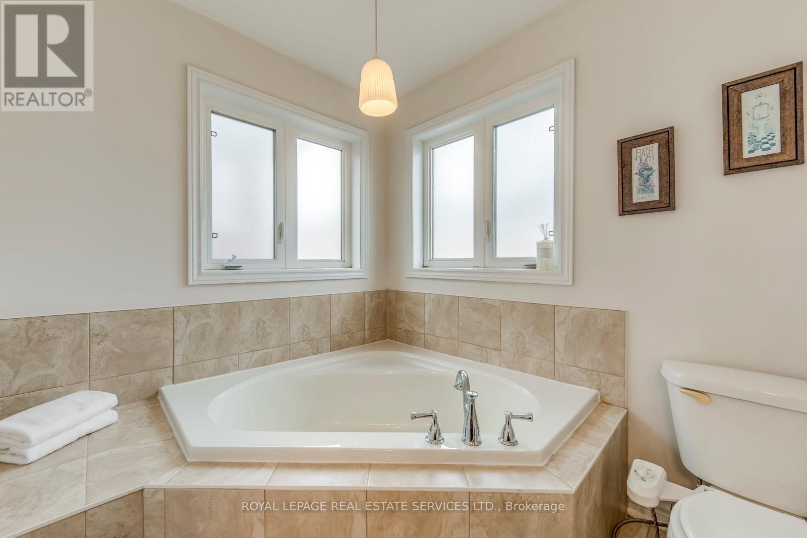 4709 Irena Avenue, Burlington, Ontario  L7M 0K2 - Photo 19 - W12948052