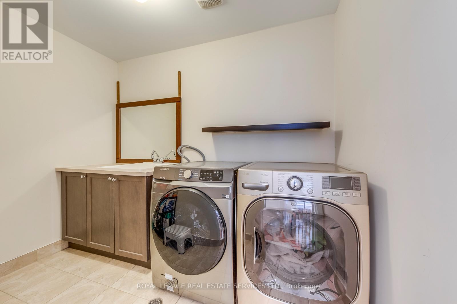 4709 Irena Avenue, Burlington, Ontario  L7M 0K2 - Photo 25 - W12948052