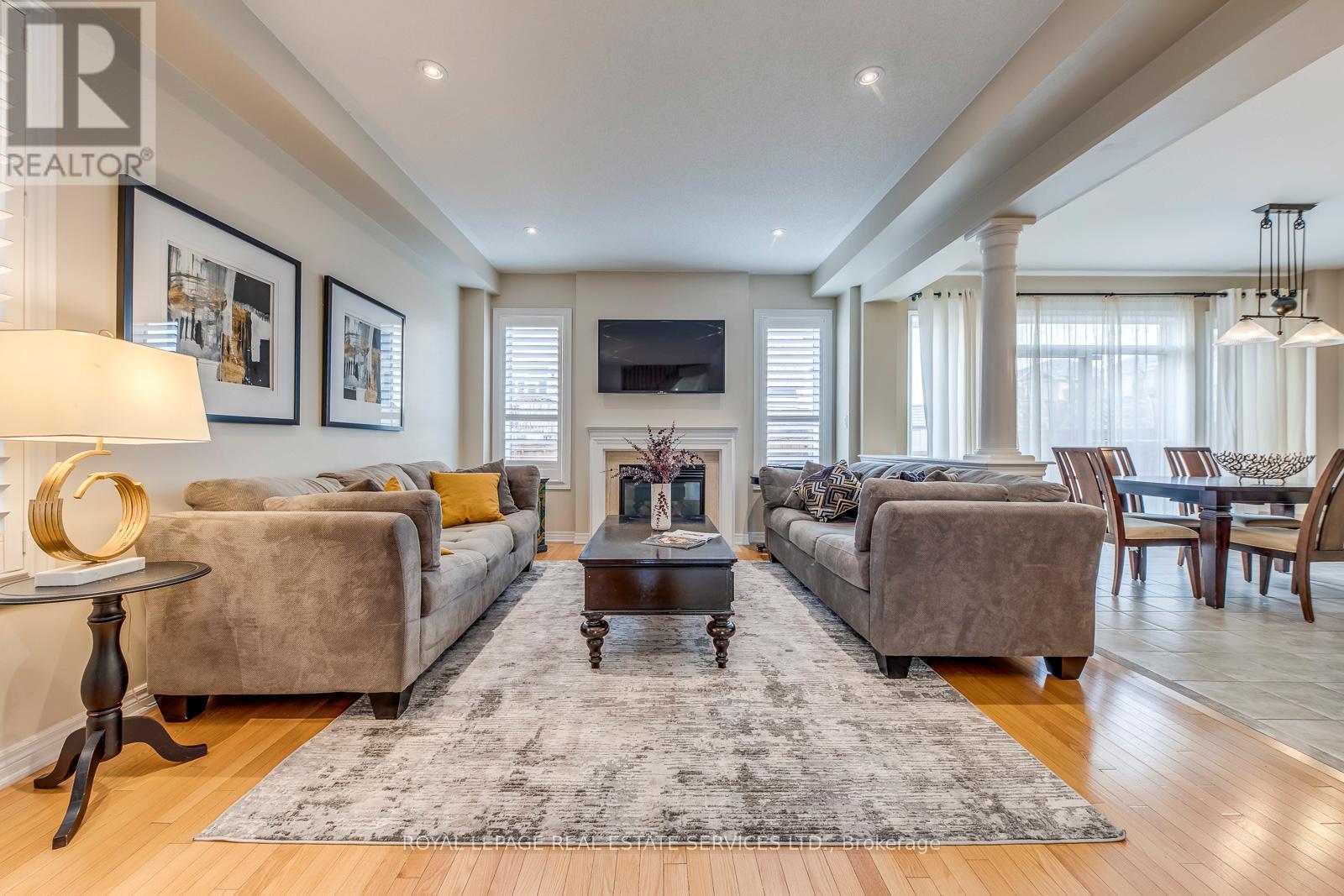 4709 Irena Avenue, Burlington, Ontario  L7M 0K2 - Photo 4 - W12948052