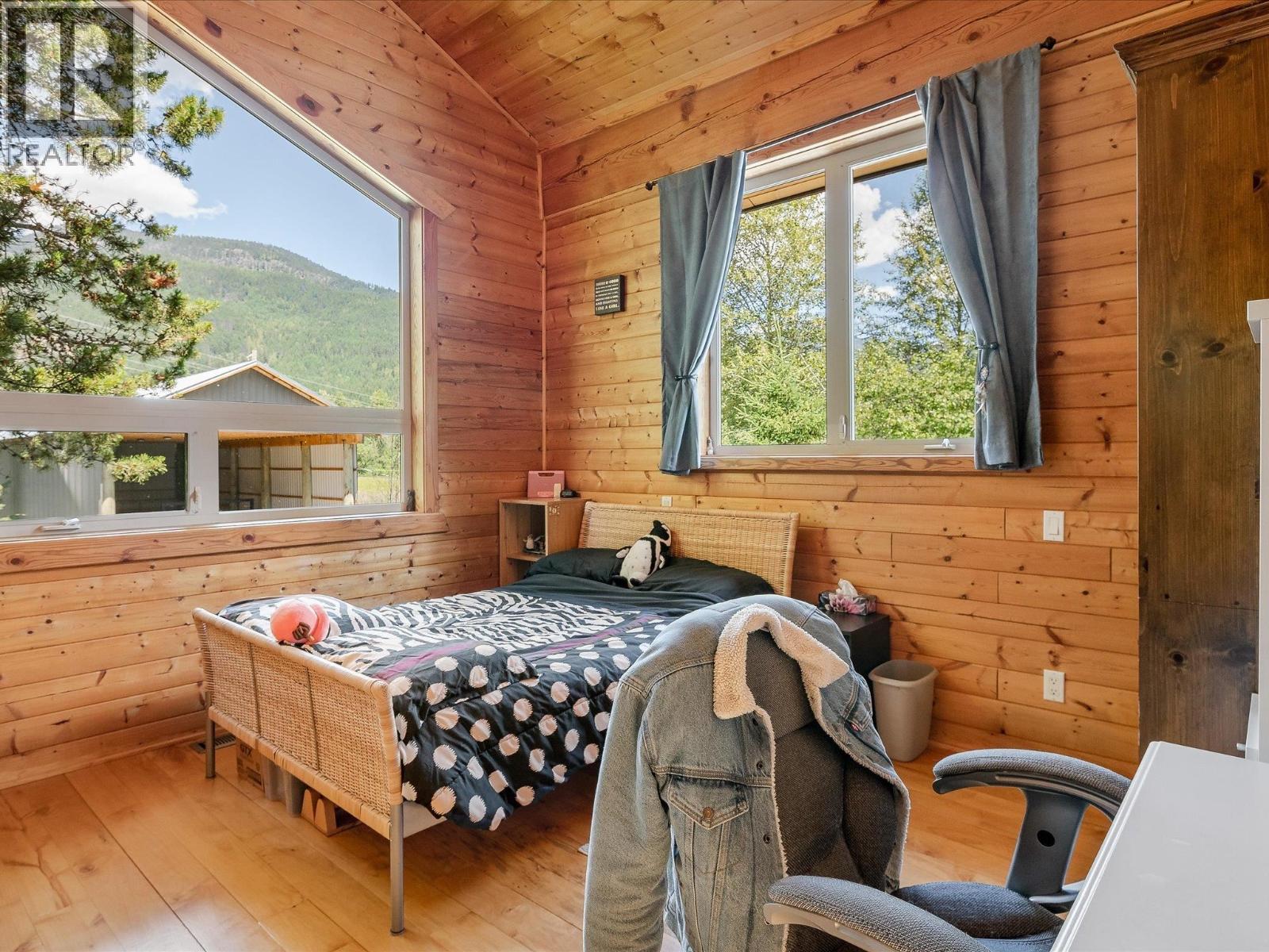 1470 Fraser Road, Pemberton, British Columbia  V0N 2L0 - Photo 12 - R3101973