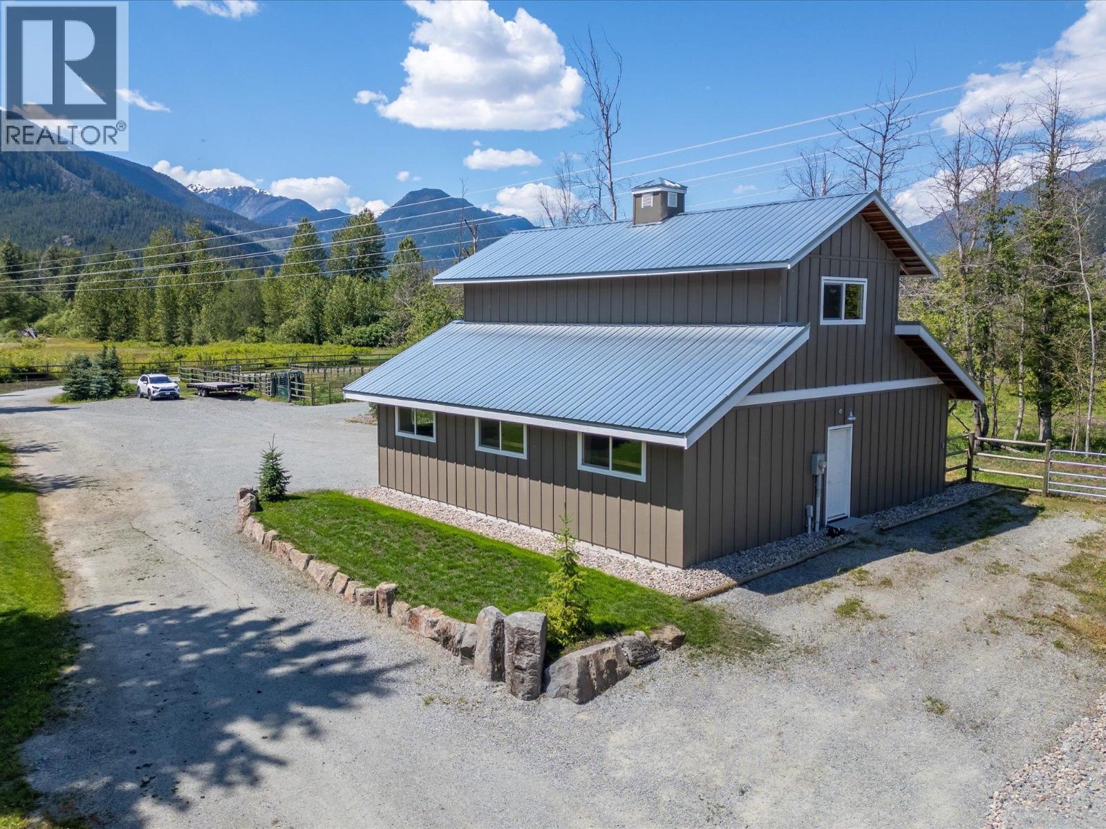1470 Fraser Road, Pemberton, British Columbia  V0N 2L0 - Photo 24 - R3101973