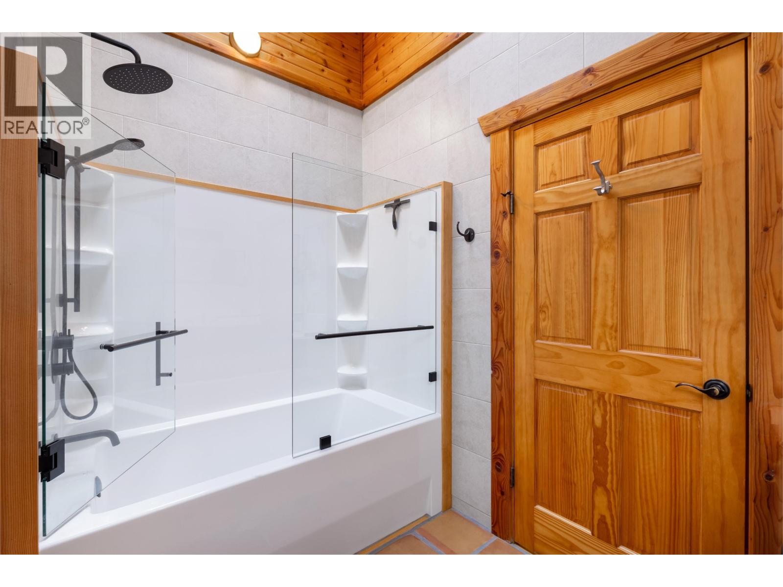 1470 Fraser Road, Pemberton, British Columbia  V0N 2L0 - Photo 14 - R3101973