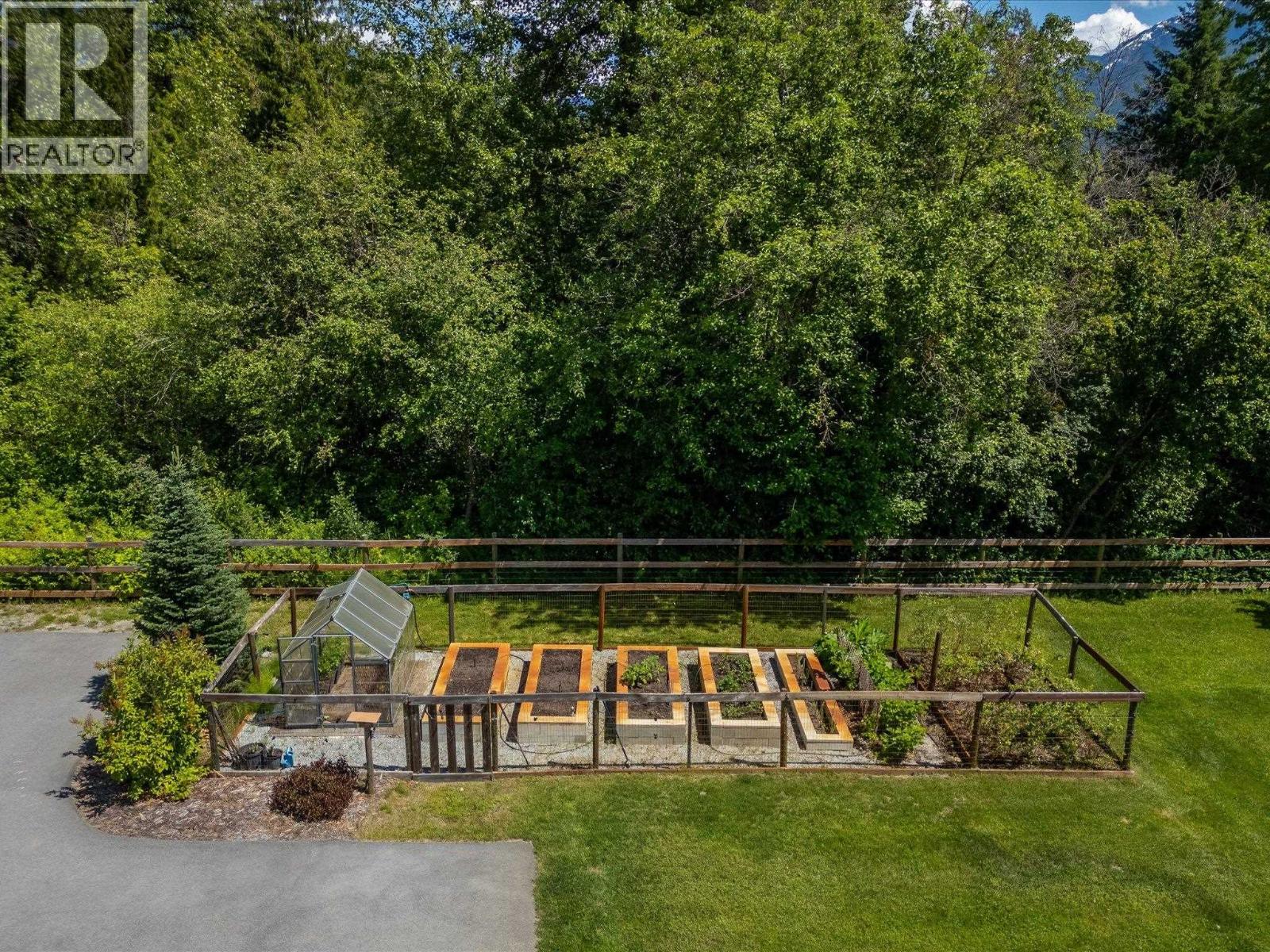 1470 Fraser Road, Pemberton, British Columbia  V0N 2L0 - Photo 28 - R3101973