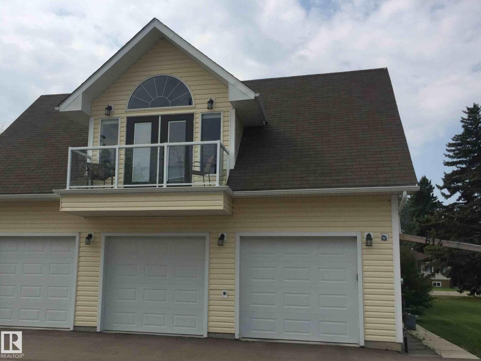 614 10 ST, cold lake, Alberta