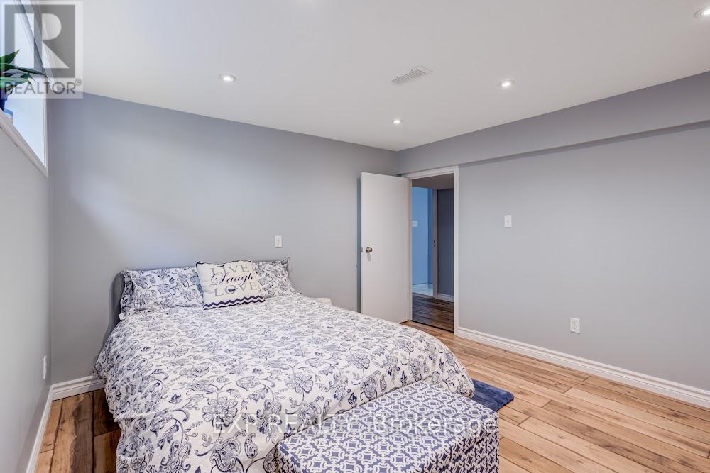 42 Terrace Drive, Hamilton, Ontario  L9A 2Y6 - Photo 32 - X12948014