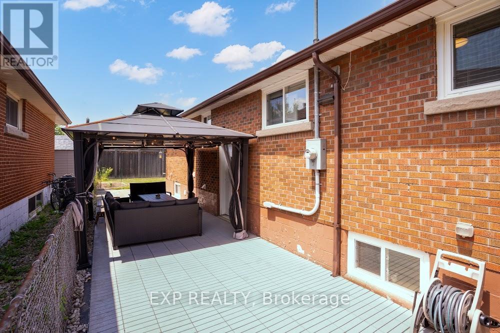 42 Terrace Drive, Hamilton, Ontario  L9A 2Y6 - Photo 36 - X12948014