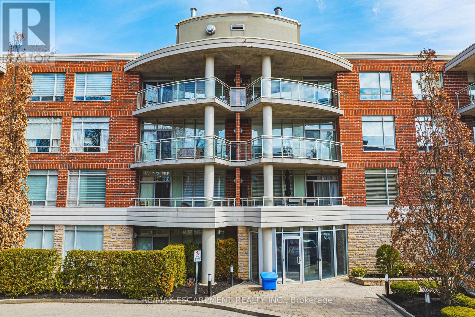 312 - 125 Wilson Street W, Hamilton, Ontario  L9G 0B3 - Photo 2 - X12948034