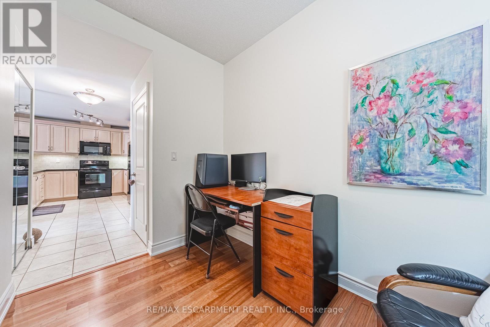 312 - 125 Wilson Street W, Hamilton, Ontario  L9G 0B3 - Photo 21 - X12948034