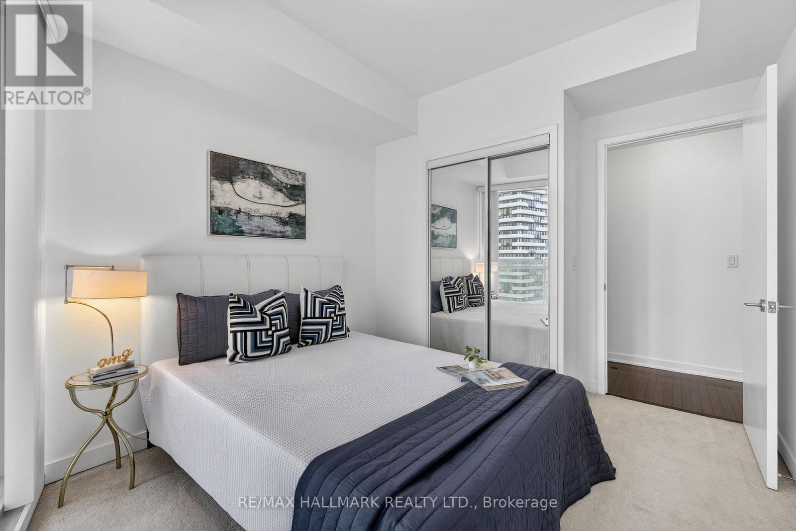 2301 - 14 York Street, Toronto, Ontario  M5J 0B1 - Photo 23 - C12744144