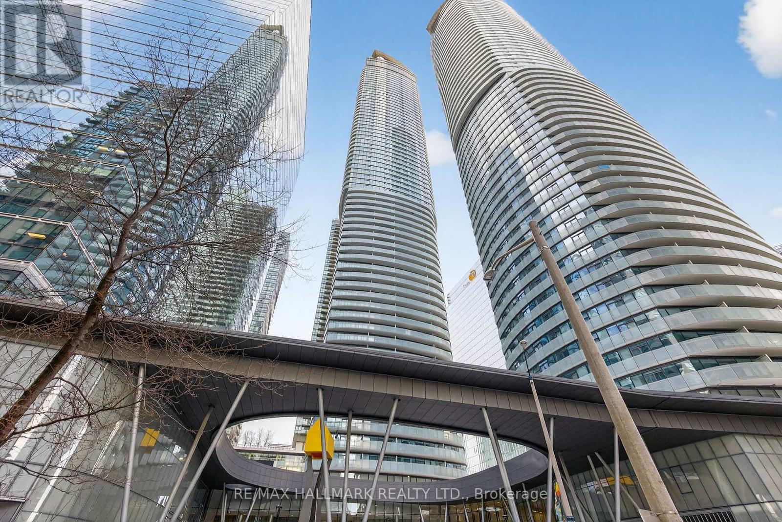 2301 - 14 YORK STREET, Toronto, Ontario