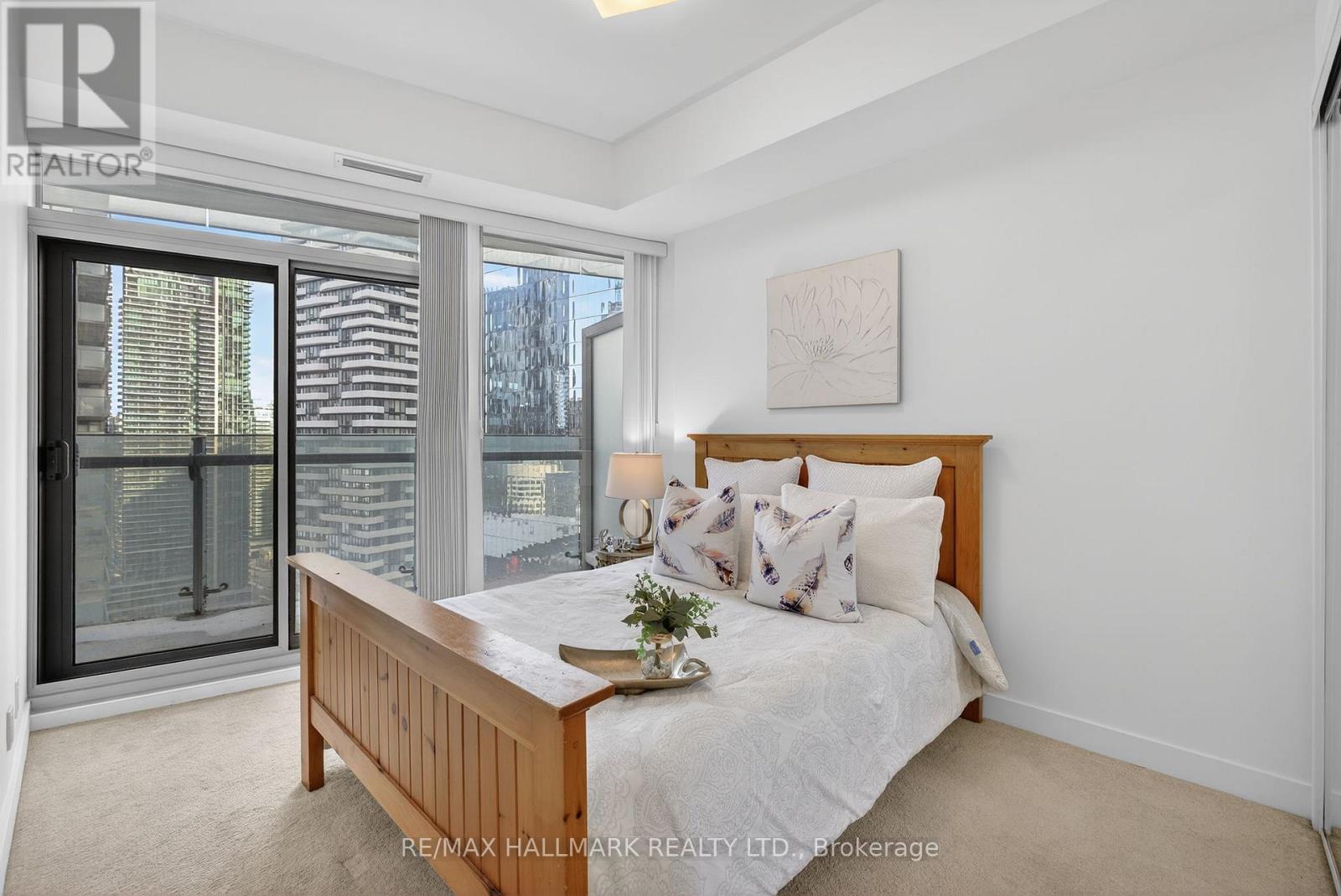 2301 - 14 York Street, Toronto, Ontario  M5J 0B1 - Photo 27 - C12744144