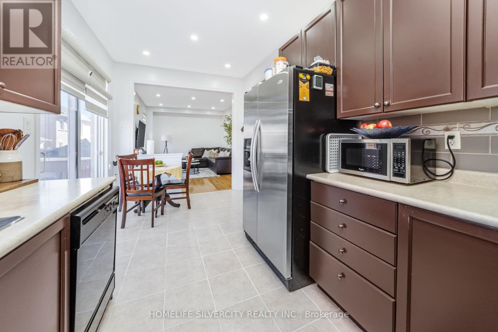 18 Finlayson Crescent, Brampton, Ontario  L6R 0H7 - Photo 14 - W12911946