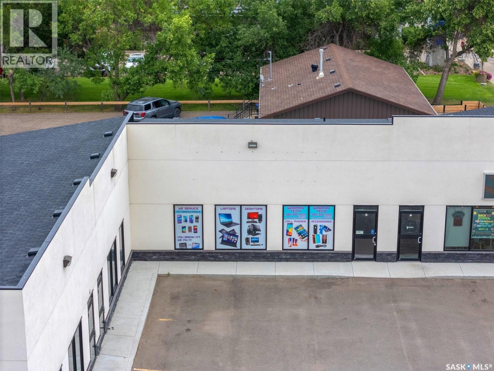 3 212 Central Street W, Warman, Saskatchewan  S0K 0A1 - Photo 2 - SK024258