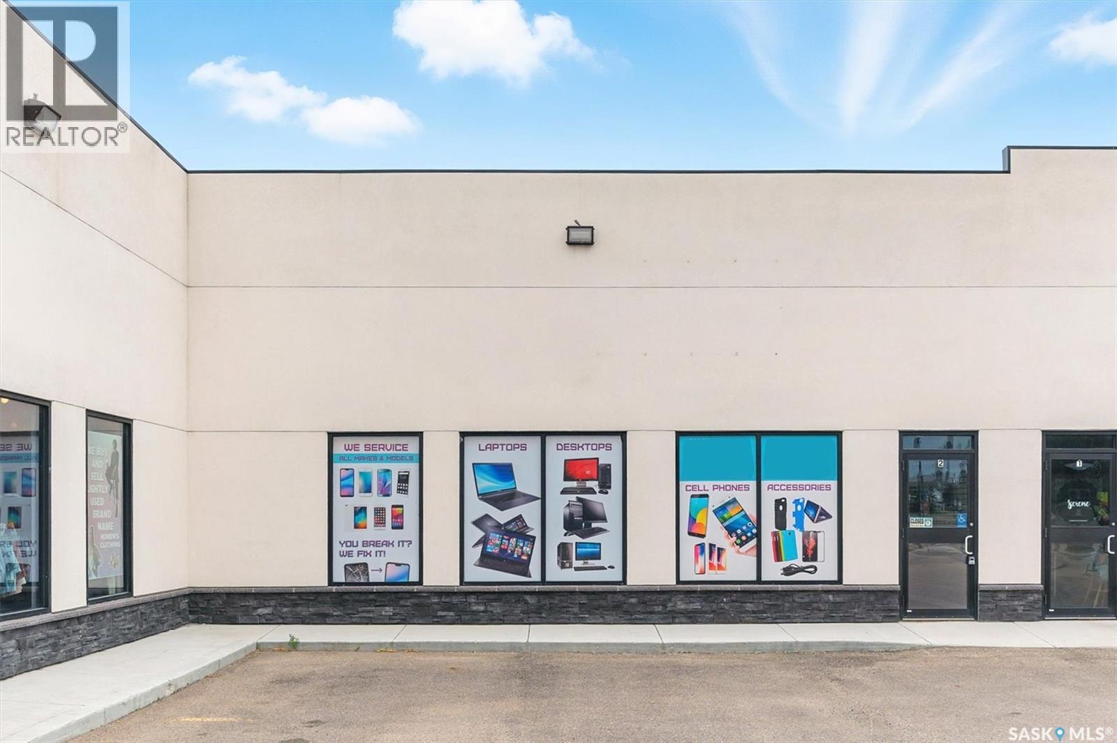 3 212 Central Street W, Warman, Saskatchewan  S0K 0A1 - Photo 3 - SK024258