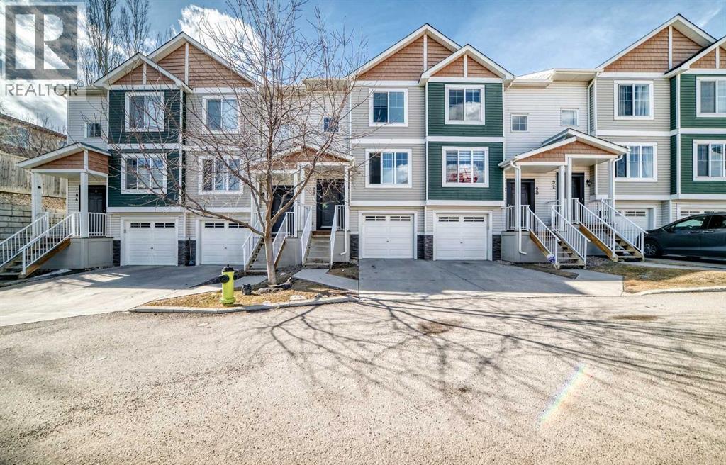 88 Pantego Lane NW, Calgary, Alberta