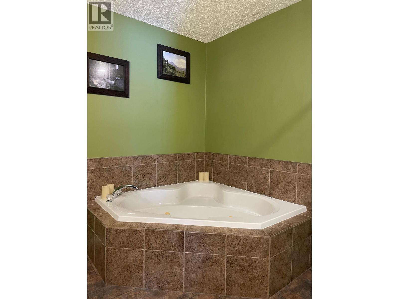 34 Pebble Drive, Fort Nelson, British Columbia  V0C 1R0 - Photo 20 - R3105979