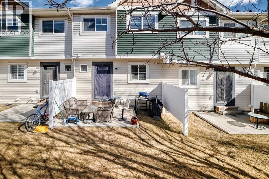 88 Pantego Lane NW, Calgary, Alberta  T3K 0T1 - Photo 18 - A2294175