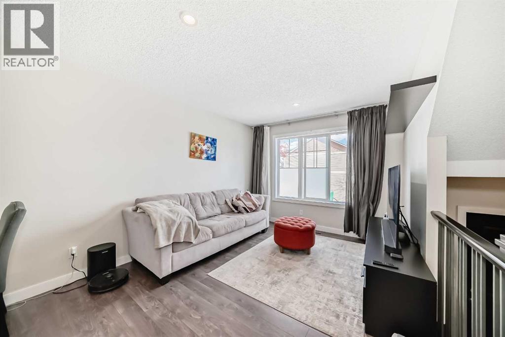 88 Pantego Lane NW, Calgary, Alberta  T3K 0T1 - Photo 7 - A2294175